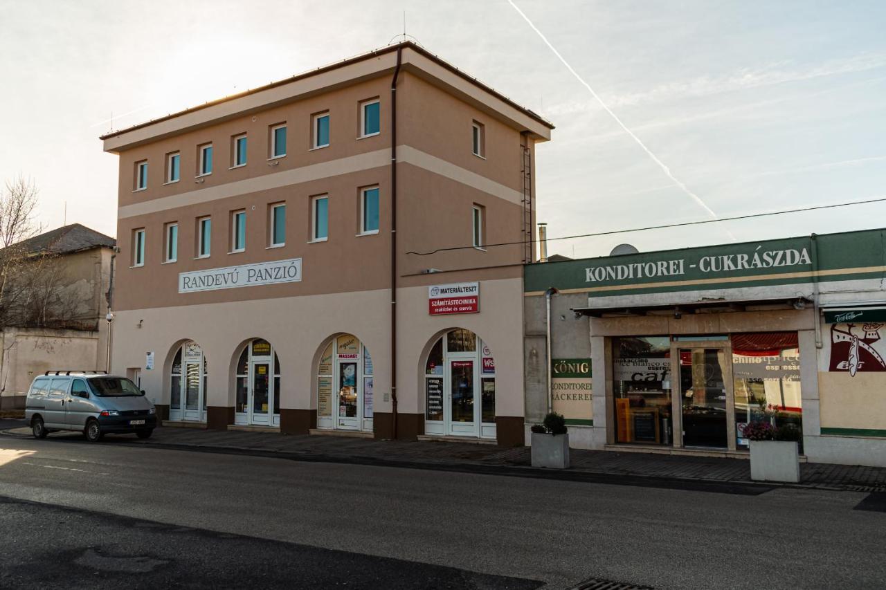 Randevu Panzio Bed and Breakfast Sopron Buitenkant foto