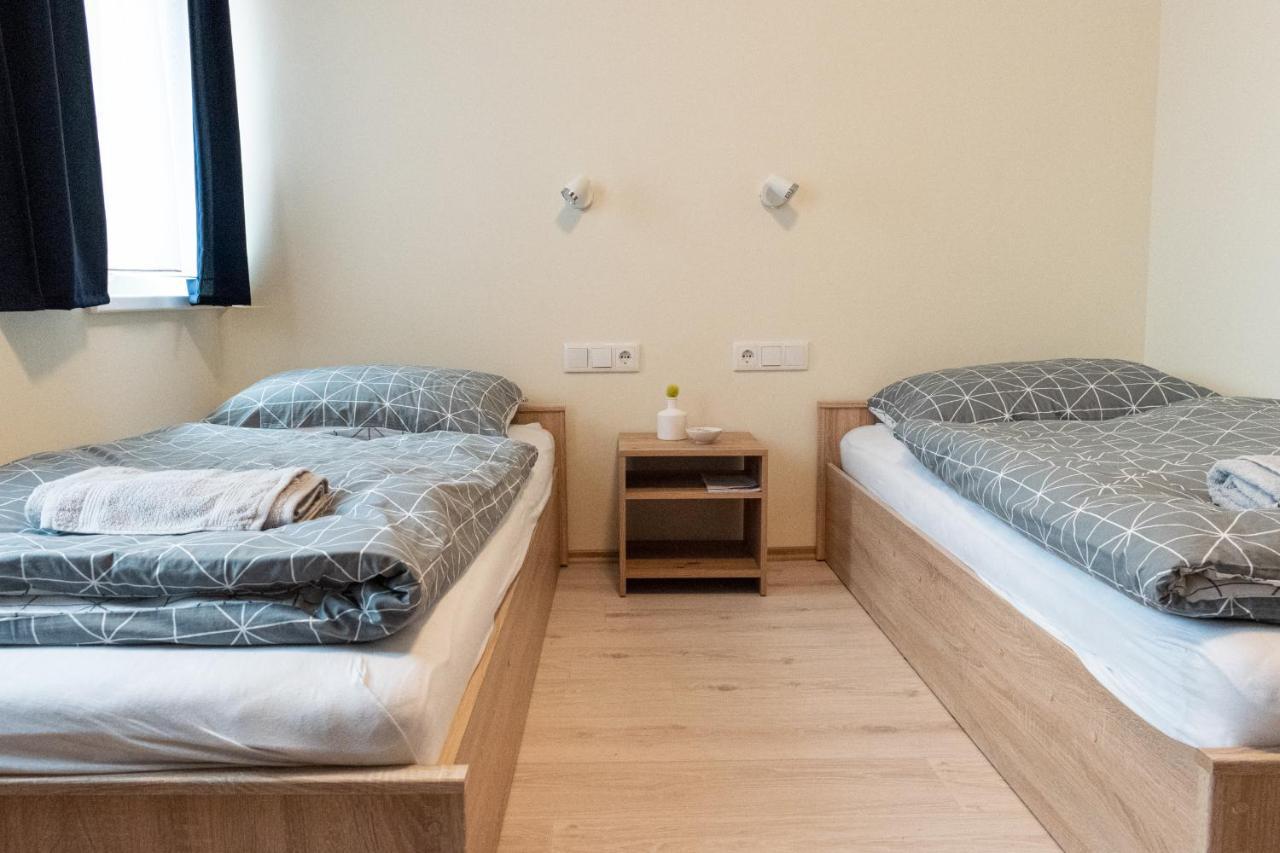Randevu Panzio Bed and Breakfast Sopron Buitenkant foto